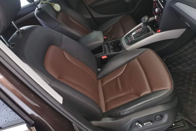 Used Audi Q5 2017 Plus 40 TFSI Ambition Model
