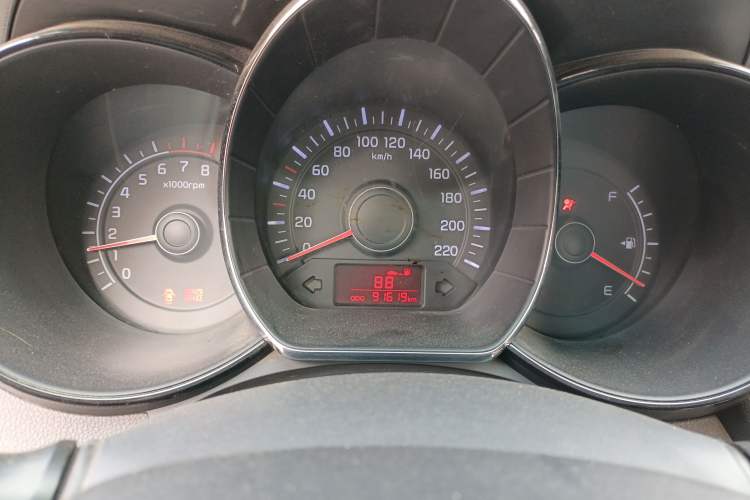 Used Kia K2 2012 Sedan 1.4L MT GL Commemorative Edition