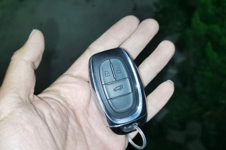 Used SAIC MAXUS G50 2021 1.5T Manual Touring B Vehicle Key