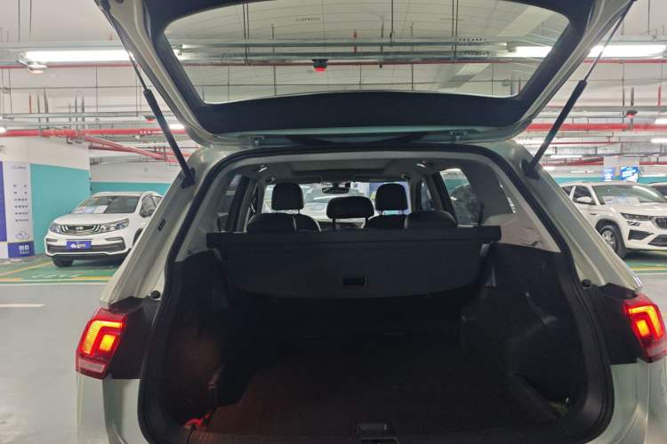 Used Volkswagen Tiguan L 2018 Facelift 330TSI Automatic Two-Wheel Drive Luxury Edition
