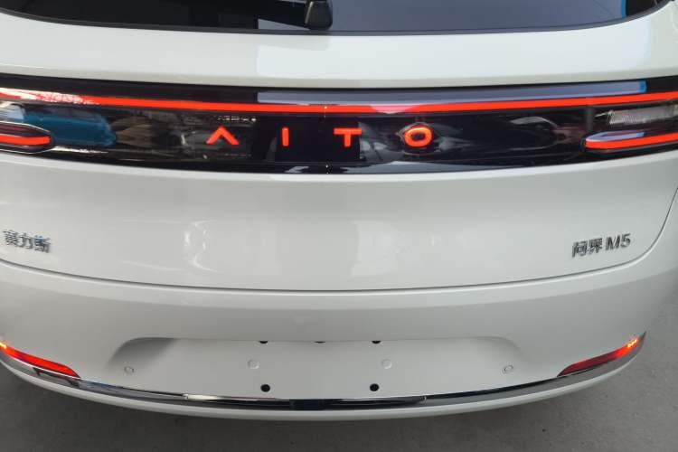 Used Hima AITO M5 2025 Extended-Range Ultra Rear-Wheel-Drive Version Rear