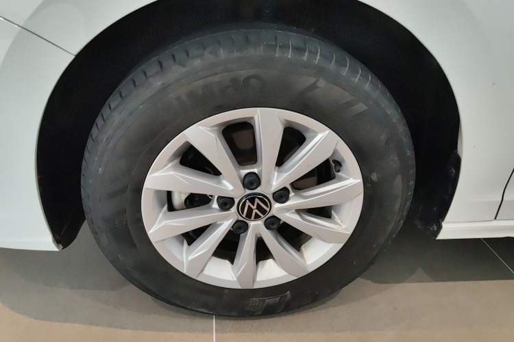 Used Volkswagen Bora 2024 200TSI DSG Comfort Edition Left Front Wheel Hub