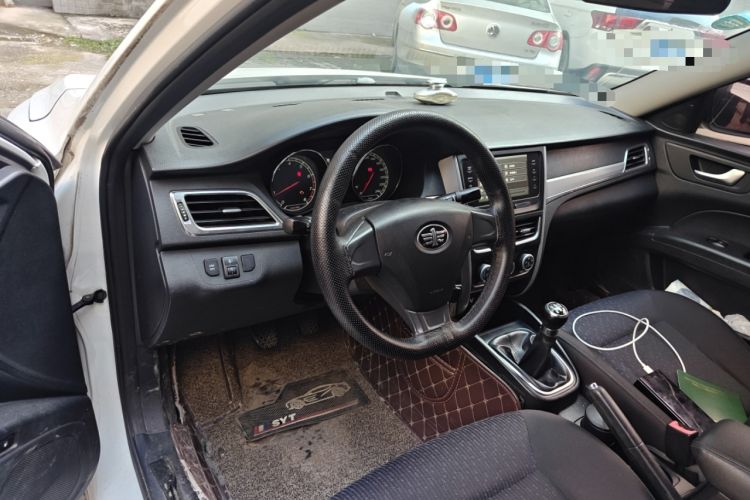 Used Bestune B30 2016 1.6L manual Comfort trim level
