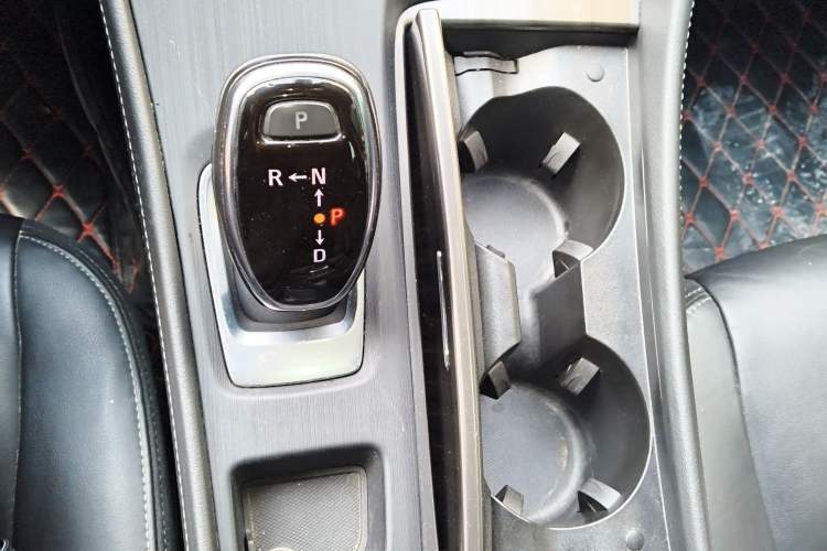 Used Buick LaCrosse 2018 20T Elite Edition Gear Lever