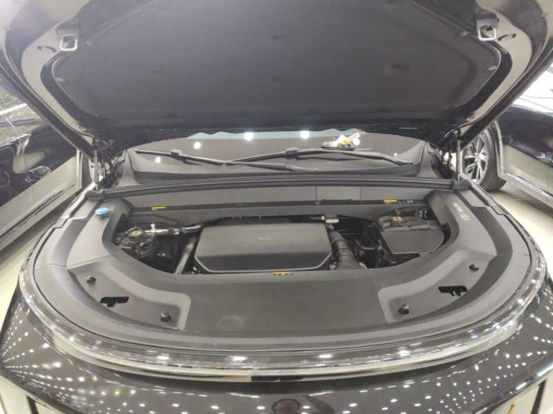 Used Li Auto L8 2025 Max Smart Refresh Edition — 19