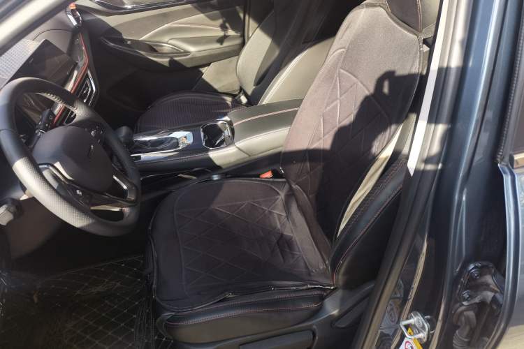 Used CHANGAN OSHAN X5 2023 Enjoy Edition 1.5T DCT Luxury Model Left Front Seat