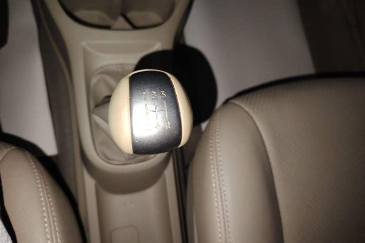 Used Nissan Livina 2013 1.6XE Manual Comfort Edition