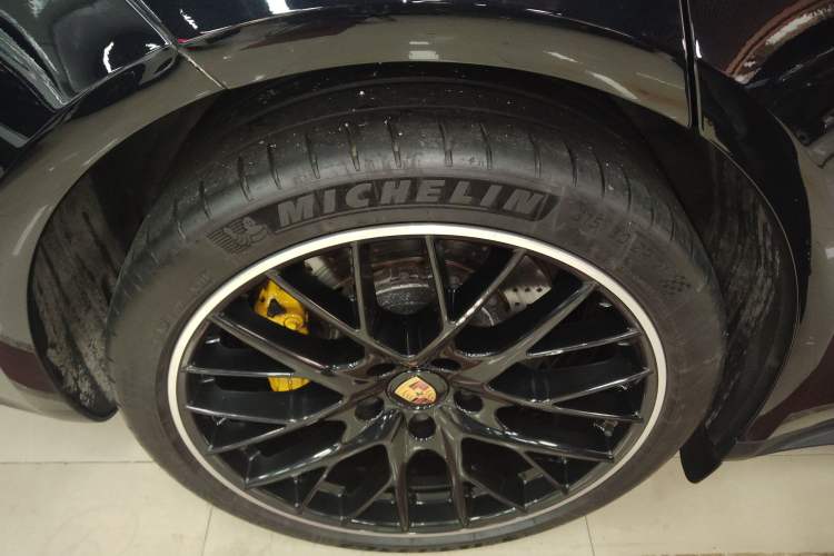 Used Porsche Panamera 2022 Panamera 4 Sport Turismo 2.9T Right Rear Wheel Hub