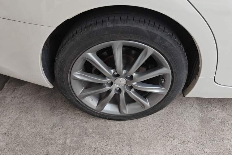 Used Toyota Reiz 2013 2.5S Elite Edition Right Rear Wheel Hub