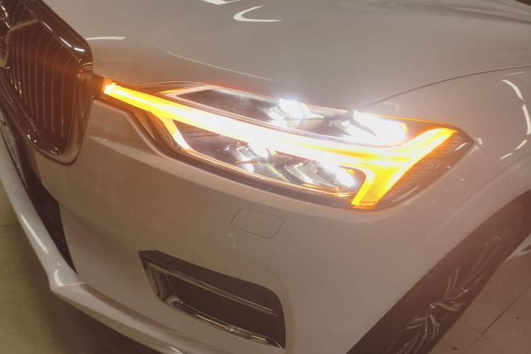 Used Volvo XC60 2019 T5 4x4 Zhiya Luxury Edition China V Standard
