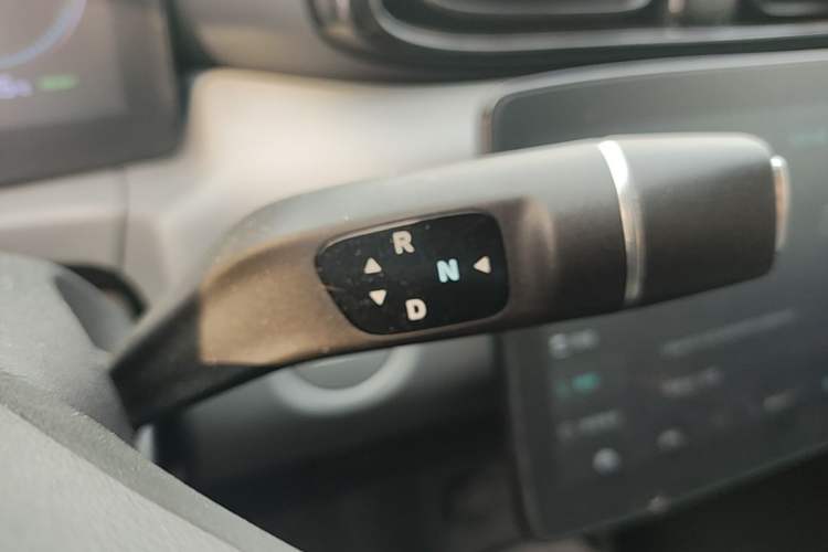 Used Leapmotor T03 2025 310 Comfort Edition Gear Lever