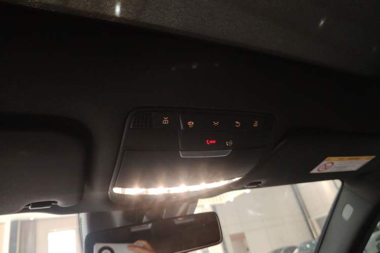 Used Mercedes-Benz GLC 2022 GLC 300 L 4MATIC Dynamic Edition Prestige Model Headliner