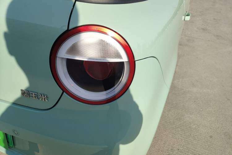 Used CHANGAN NEVO Lumin 2022 155 km – Refreshingly Sweet Edition Exterior 3