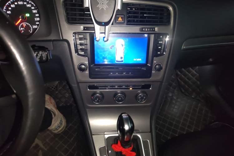 Used Volkswagen Golf 2015 1.4TSI Automatic Comfort Model
