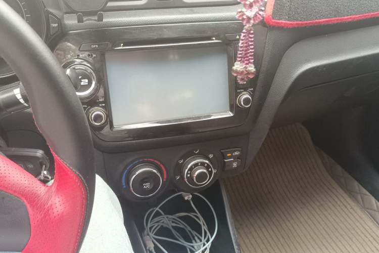 Used Kia K2 2012 Sedan 1.4L MT GLS Commemorative Edition