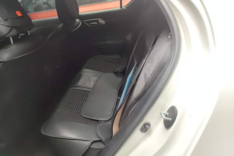 Used Lexus CT 2014 CT200h Comfort Edition Monochrome Left Rear Seat