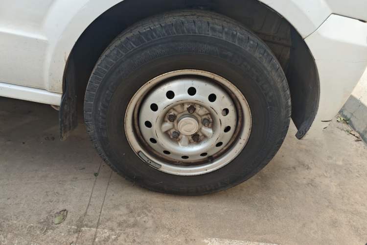 Used Dongfeng Xiaokang C37 2012 1.4L Entrepreneur II Type DK13-06
