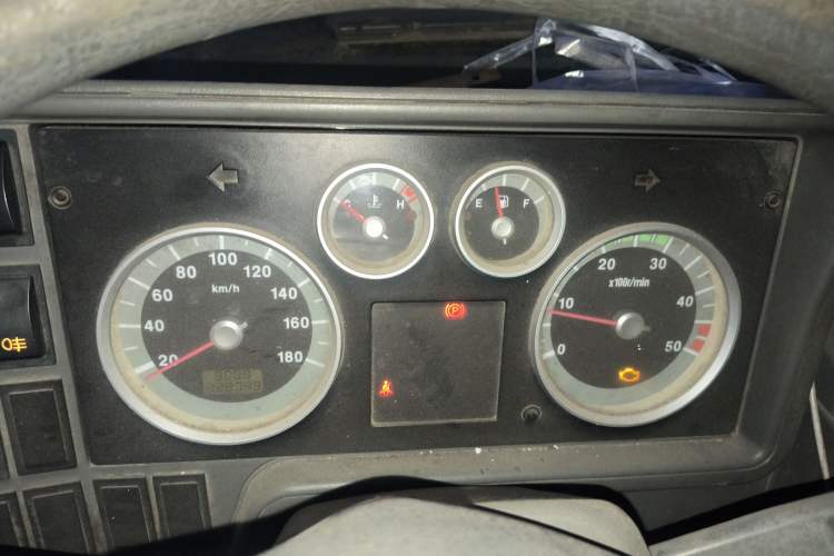 Used Iveco Daily 2014 2.5T-A35 NJ6484ACM47Z4