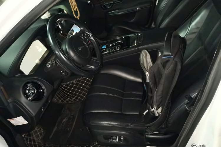 Used Jaguar XJ 2018 XJL 3.0 SC Two-Wheel-Drive Elegant Business Edition Left Front Seat