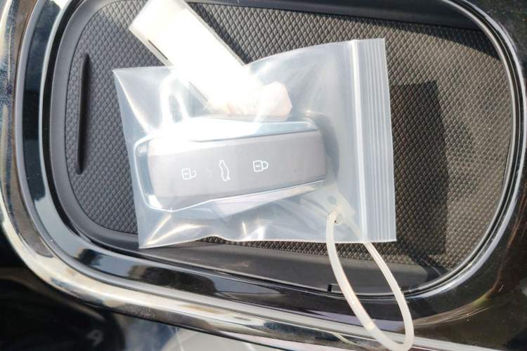 Used JAC Yiwei 3 2024 Zhi'ai Edition 330km Air Vehicle Key