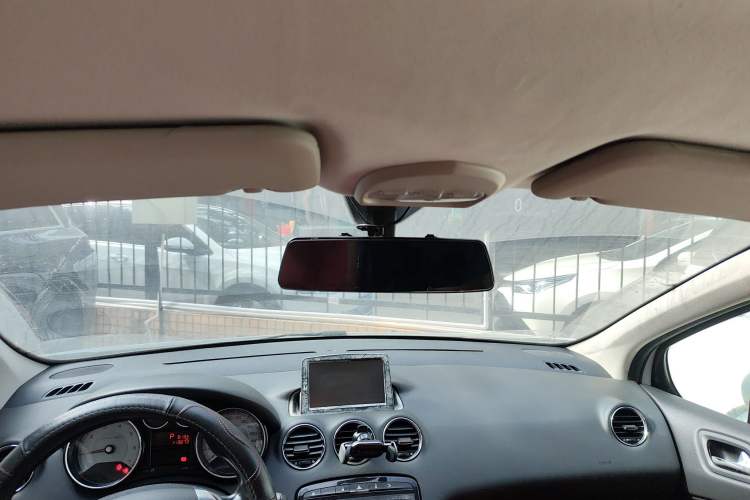 Used Peugeot 408 2013 2.0L Automatic Comfort Edition
