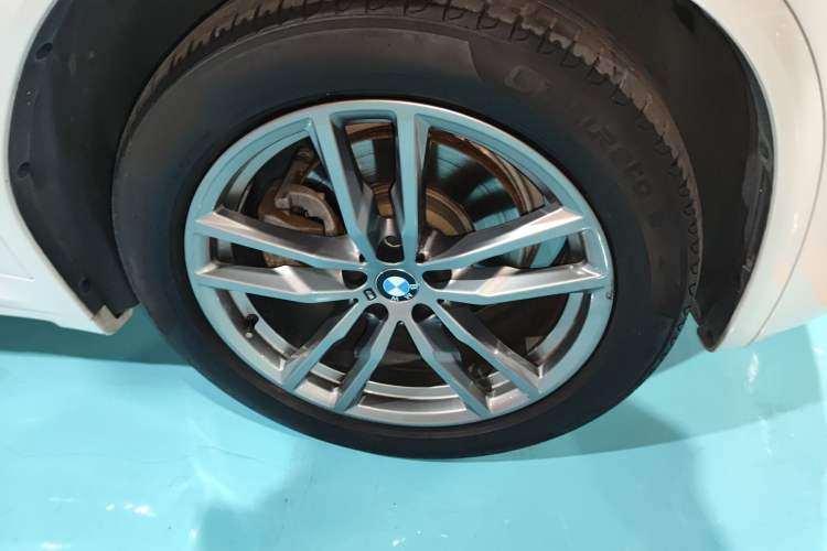 Used BMW X3 2018 xDrive28i M Sport Package China VI Right Front Wheel Hub