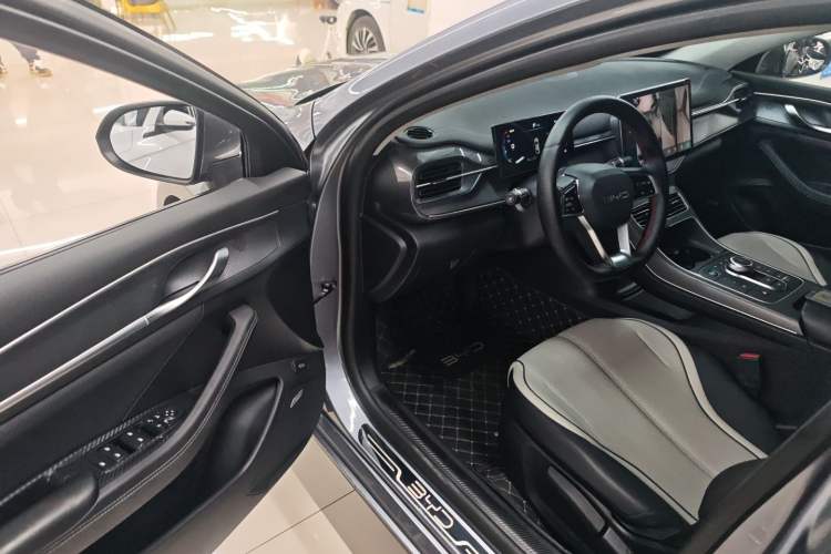 Used BYD Destroyer 05 2024 HONOR Edition DM-i 55KM Luxury Model Driver Seat