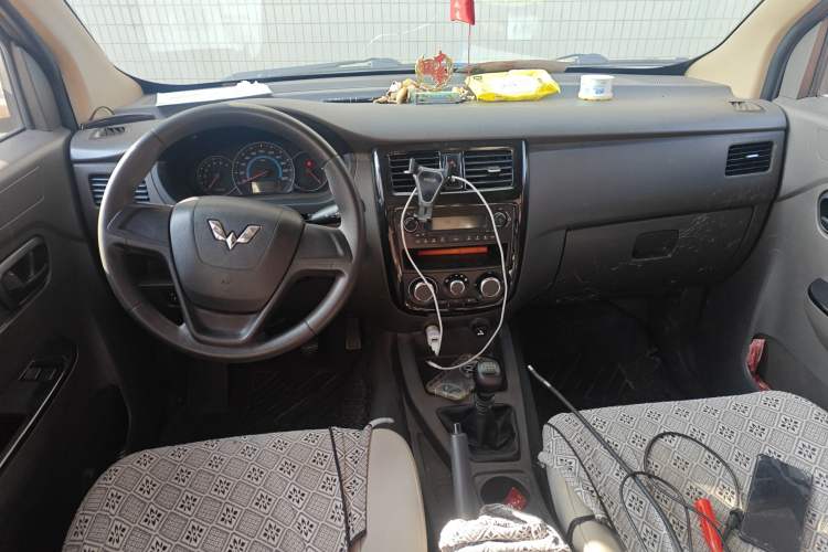 Used Wuling Rongguang V 2019 1.5L Standard Version China VI LAR