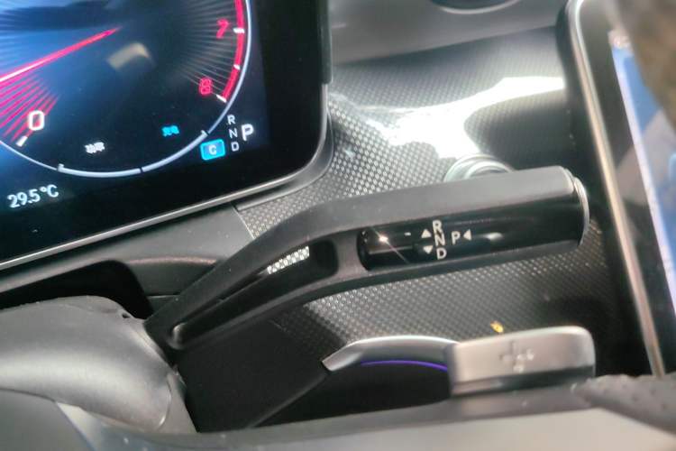 Used Mercedes-Benz C-Class 2023 Restyled C 260 L Sport Edition Gear Lever