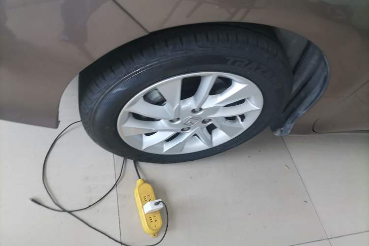 Used Honda Gienia 2017 1.5L CVT Comfort Version
