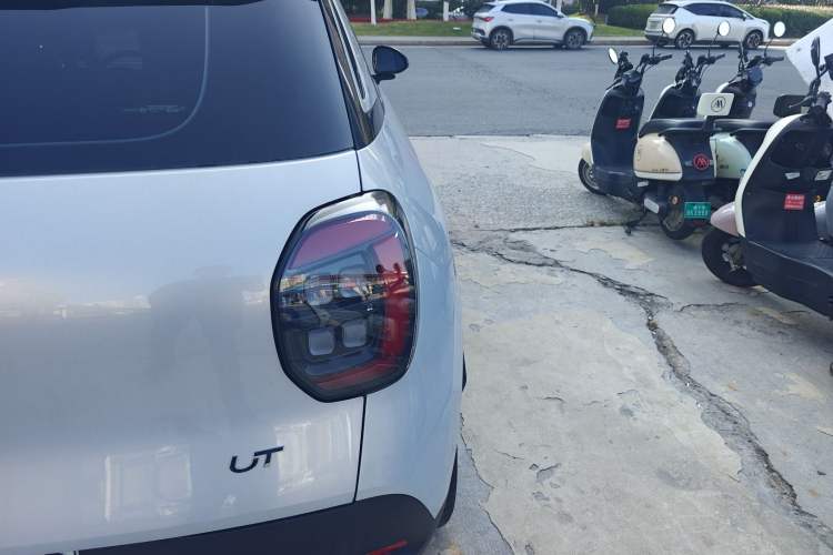 Used AION UT 2025 330 Star Edition
