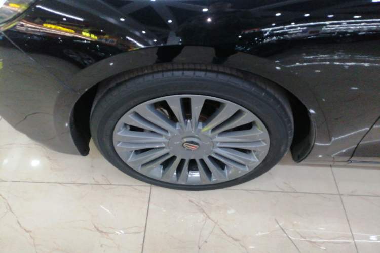 Used Hongqi H5 2020 1.8T Automatic Smart Connect Flagship Edition Left Front Wheel Hub