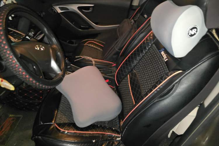 Used Hyundai Elantra (5th Generation / Langdong) 2016 1.6L Automatic Smart Version
