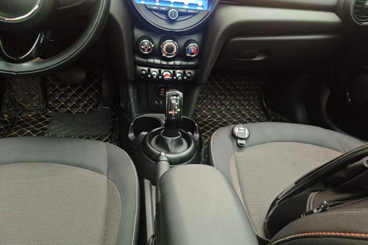 Used MINI 2018 1.5T ONE Five-Door Edition
