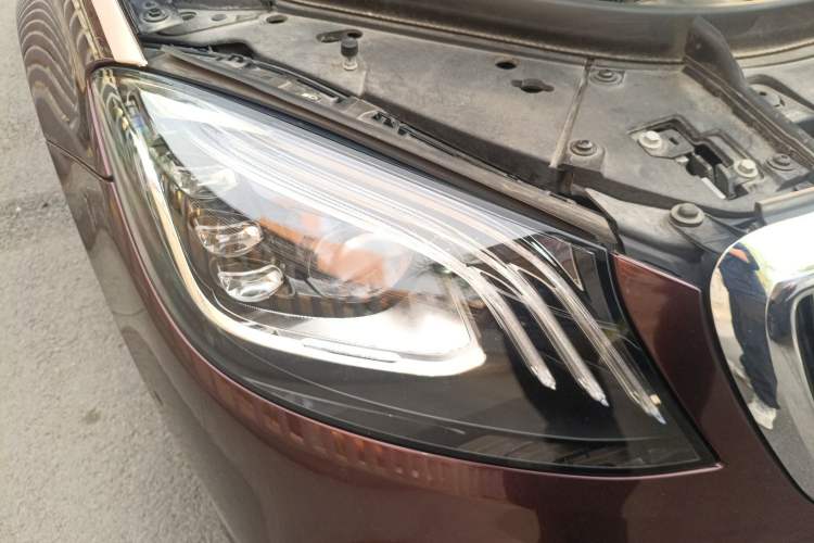 Used Mercedes-Benz Maybach S-Class 2019 S 450 4MATIC Right Front Headlight