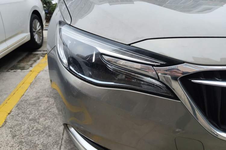 Used Buick Excelle GX 2018 18T Automatic Elite Model Right Front Headlight