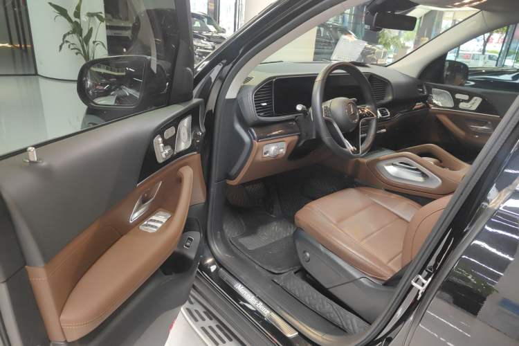 Used Mercedes-Benz GLE 2025 GLE 350 4MATIC Stylish Model
