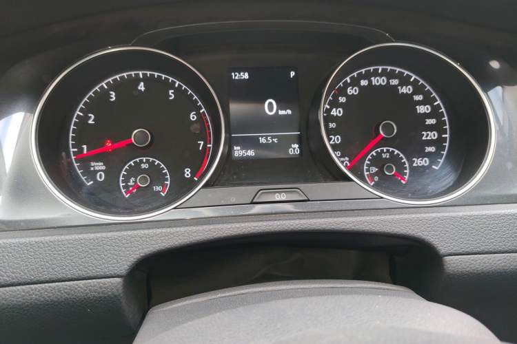 Used Volkswagen Golf 2018 1.6L Automatic Comfort Model Odometer Close Up