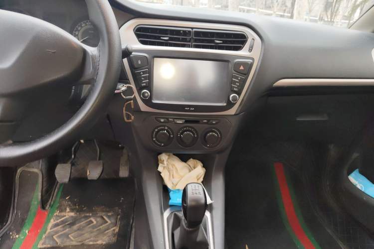 Used Peugeot 301 2014 1.6L Manual Comfort Edition
