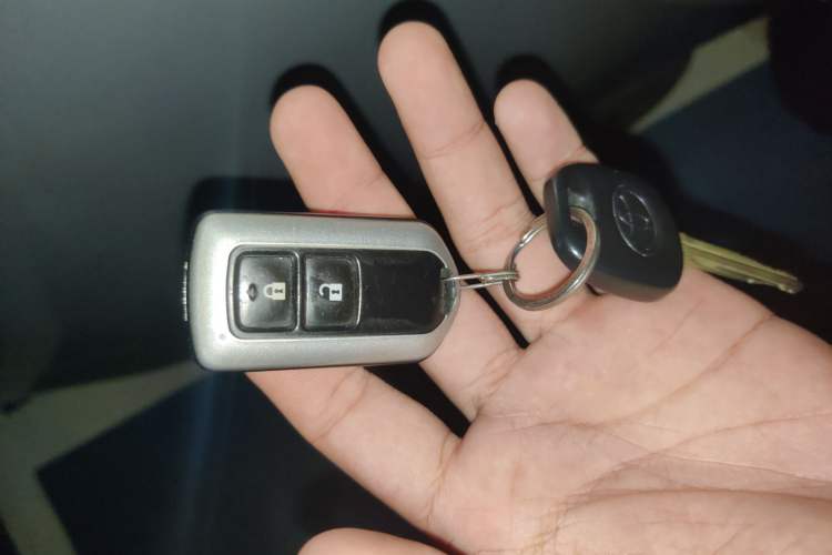 Used Toyota Verso 2014 Starlight 180E CVT Elite Edition