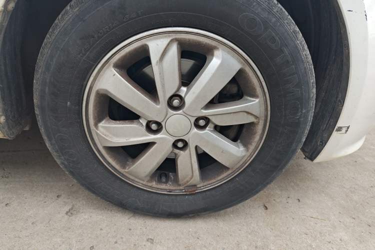 Used Kia K2 2015 Sedan 1.4L MT GLS
