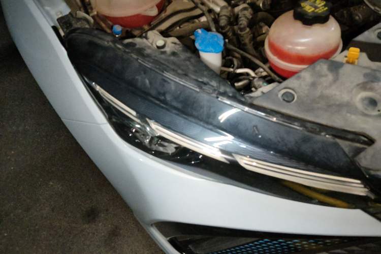 Used Geely Auto Emgrand L HiP 2022 1.5TD-DHT Pro 100KM Super Rui Right Front Headlight