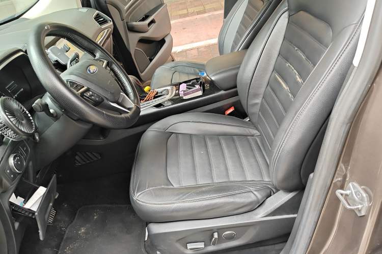 Used Ford Edge 2018 EcoBoost 245 Two-Wheel-Drive Titanium 7-Seater China V Standard Left Front Seat