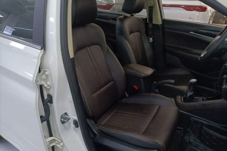 Used CHANGAN Eado DT 2018 1.6L Manual Smart Enjoyment Model Right Front Seat