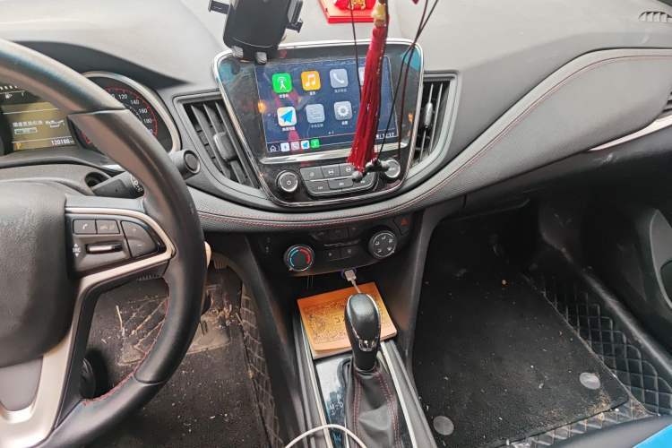 Used Chevrolet Monza 2020 Light Hybrid RS 330T Automatic Comfort Edition Audio And AC Panel