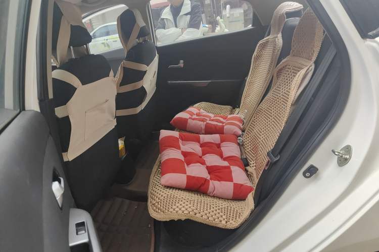 Used Kia K2 2015 Sedan 1.4L MT GLS