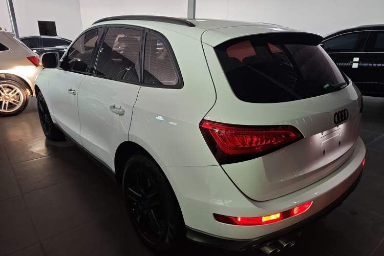 Used Audi Q5 2017 Plus 40 TFSI Technology Model
