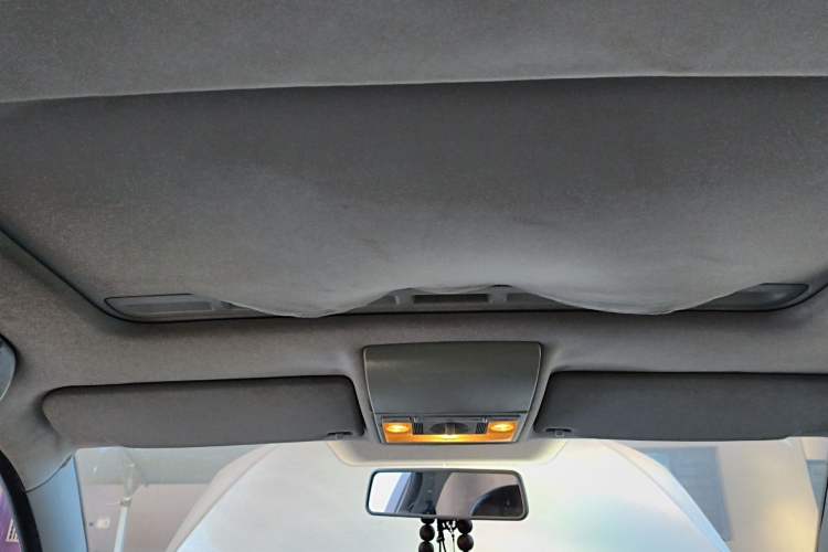 Used Volkswagen Lavida 2011 1.6L Automatic Premium Edition Headliner