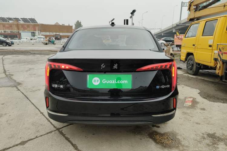 Used Hongqi E-QM5 2022 431 km Charge & Enjoy Edition
