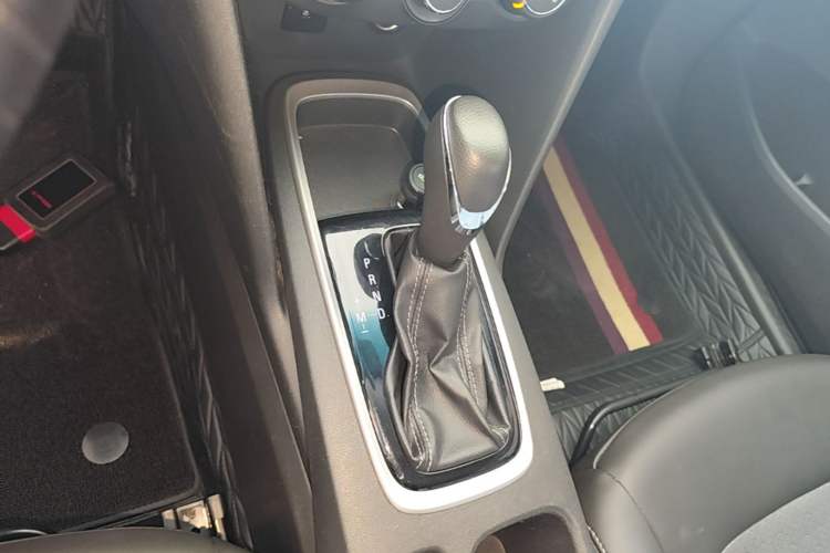 Used Chevrolet Cavalier 2016 1.5L Automatic Xinyue Edition Gear Lever